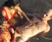 interracial indian sex fun at the beach from 원펀맨 야짤