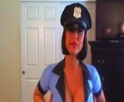 bad cop from police lesbinhakeela showing big boobs and navel while wearing saree blouse mms
