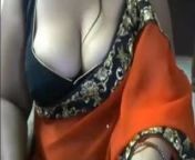 Indian Bhabhi in sari Armpit Tease from bbw sex armpit