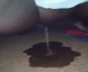 Sri lankan aunty outdoor pissing video 2 from sinhala kello pissing video