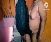 Desi Indian bhabhi sex with her stepbrother from 萬姐