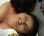 surekha in saree hot navel showig. from telugu aunty navelxx sex bf photos