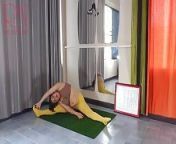 Regina Noir. Yoga in yellow tights doing yoga in the gym. A girl without panties is doing yoga. An athlete trains in a p from modhumita sarkar nude naked p