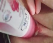 Teen pussy being penetrated with homemade toy from deodorant