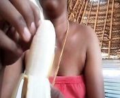 Indian Wife Swetha blowjob banana from swethamenon hot dance
