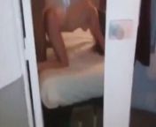Il encule sa nana devant le miroir from ouyang nana nude