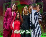 The Haunted House of Swap by SisSwap Featuring River Lynn & Amber Summer - TeamSheet Halloween from तामिल काकी chitrali बदलना पोशाक