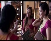 Kiara Advani – Hot Cleavage from kausha hot cleavage