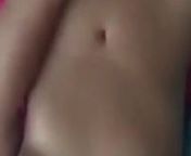 Desi bhabi showing her boobs single from desi bhabi show her big boob selfie cam