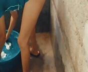 Indian girl bathing hidden cam from desi bath cam