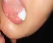 Hijab cum swallow from hijab cum in mouth