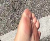 Veronica Maya shows her feet from maya meows