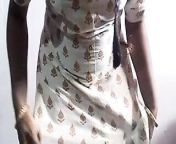 Indian Tamil Wife Changing from indian sexy aunty dress change