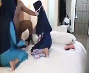 threesome with two Hijab Women from malaysian hijab xvideo