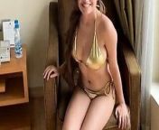 Indian actress Anushka Sharma hot bikini from sunanda sharma hot boobs