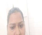 Mallu Big Ass Bhabhi Takes Bath from mallu mariya bathing