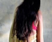 Desi bhabhi wearing a saree and fucking in devar from indian saree desi masala hot nude stage dance