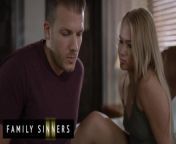 FAMILY SINNERS - Codey Steele Stops His Game To Make A Move On His Stepsis Harley King & It Worked from small son havingxxx sex with his mom